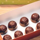 Fyldte chokolader med karamel fra Bageglad