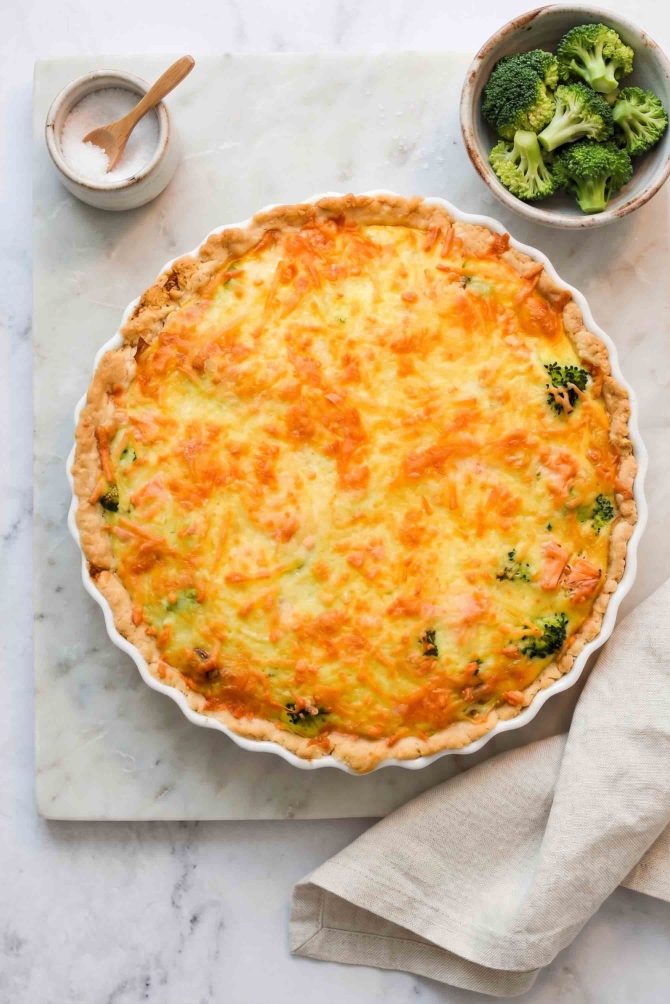 Laks og broccoli tærte