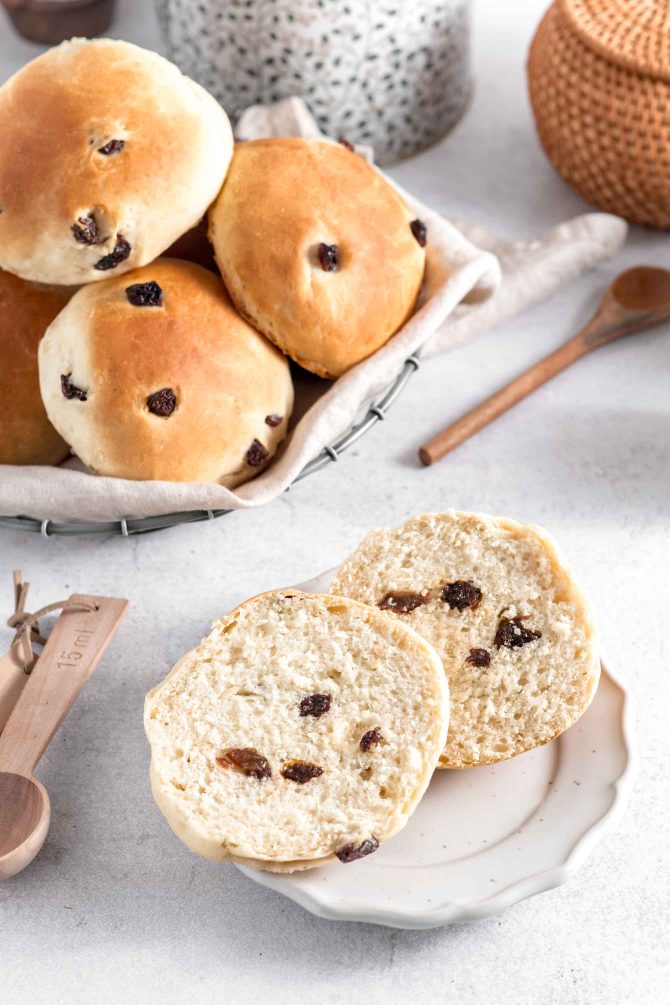 Rosinboller opskrift