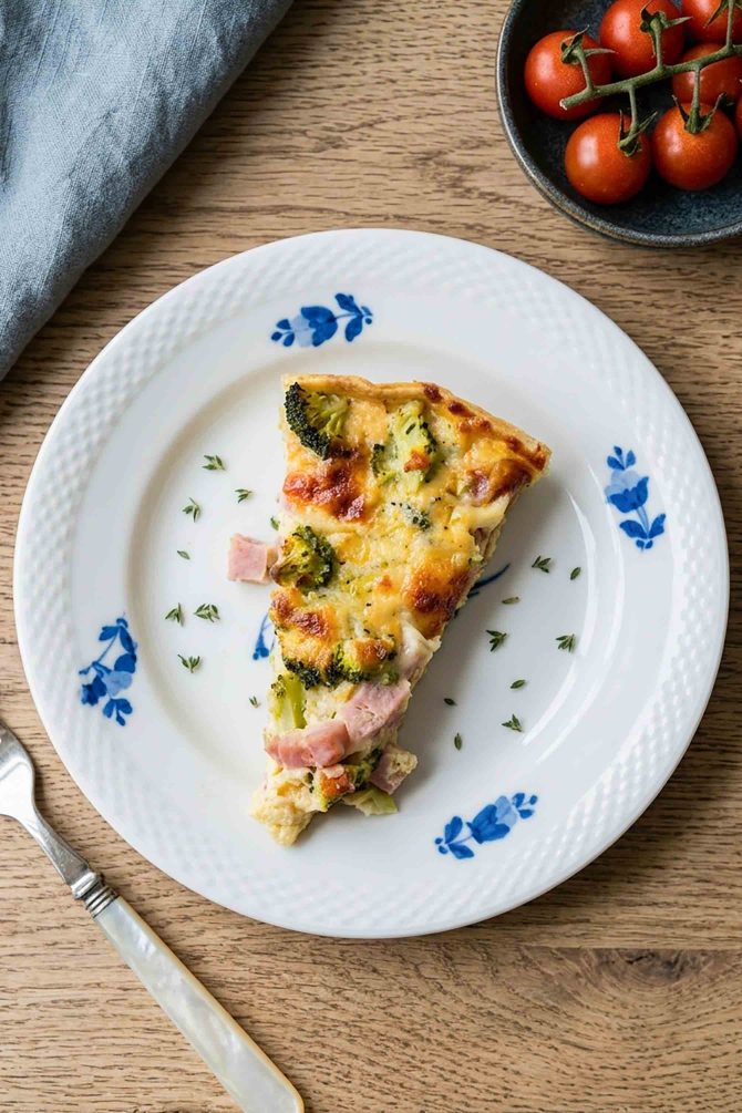 Broccolitærte med skinke