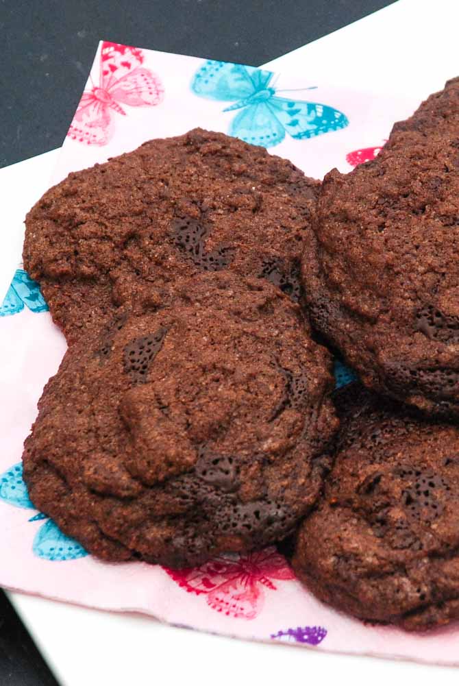 Chokolade cookies med chokolade stykker fra Bageglad