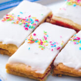 Hindbærsnitter opskrift fra Bageglad