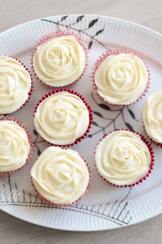 Cupcakes med rose glasur