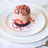Jordbær chokolademousse dessert fra Bageglad
