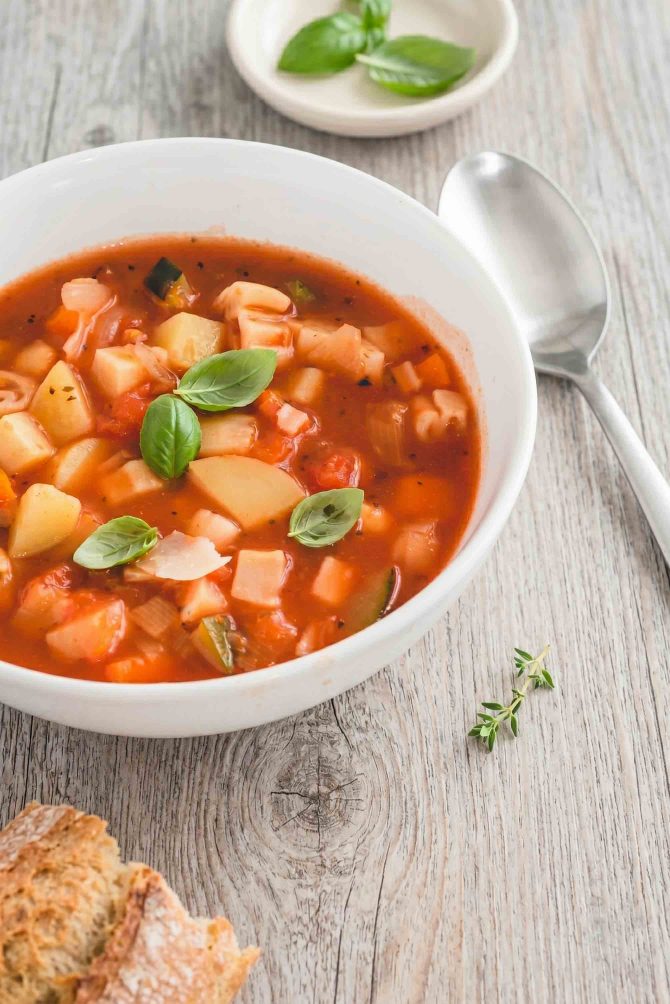 Minestrone suppe opskrift