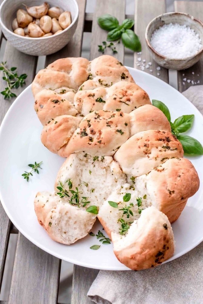Opskrift på hvidløgsbrød