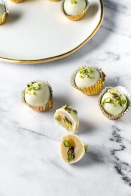 Pistacie og marcipan trøfler