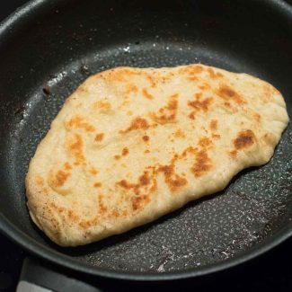 Naanbrød på pande