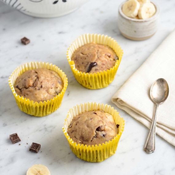 Fedtfattige bananmuffins med chokolade