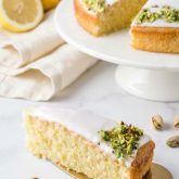 Citronkage med pistacie