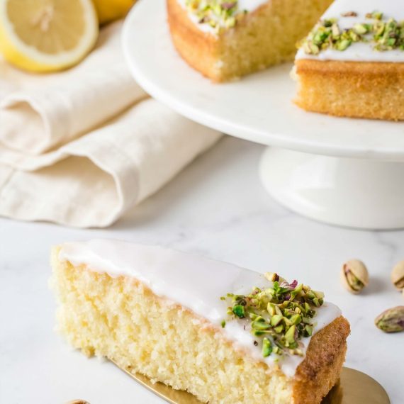 Citronkage med pistacie