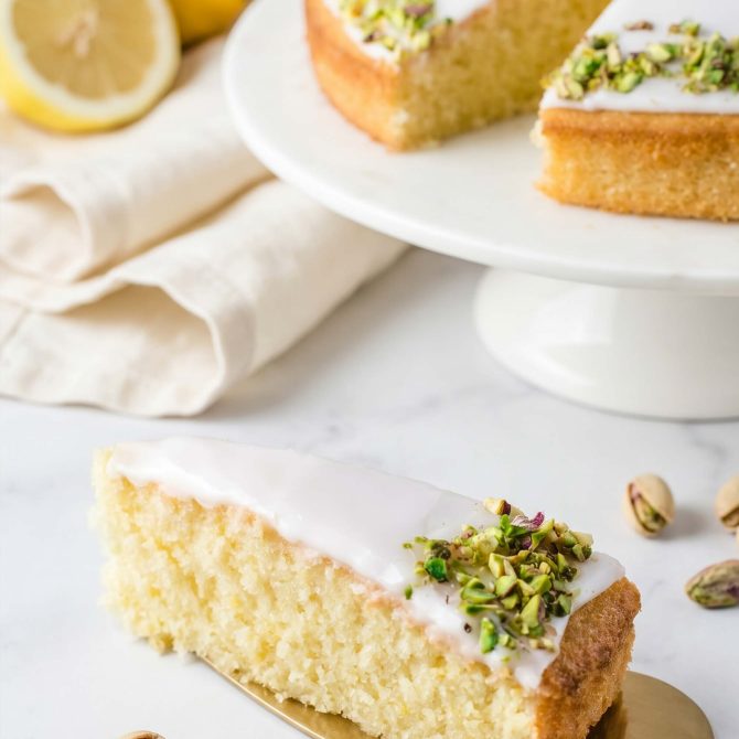 Citronkage med pistacie