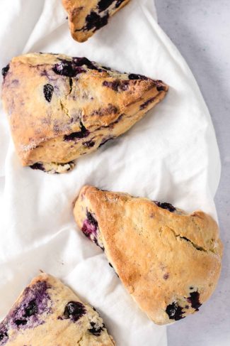 Opskrift på blåbær scones