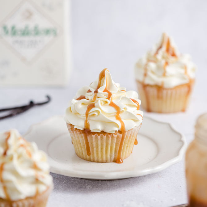 Saltkaramel cupcakes opskrift