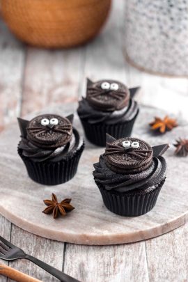 Kat oreo cupcakes