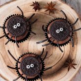 Edderkop cupcakes til Halloween