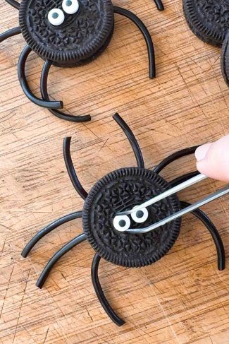 Edderkop sukkerøjne