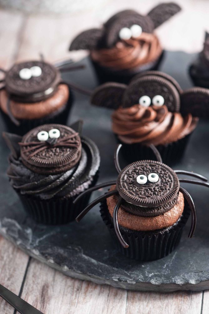 Halloween cupcakes med chokolade