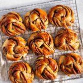 Kanelsnurrer opskrift fra Bageglad