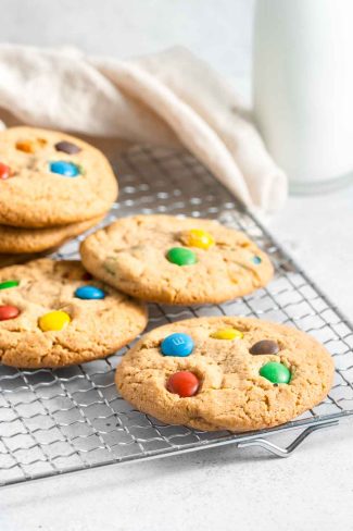 Smarties cookies opskrift